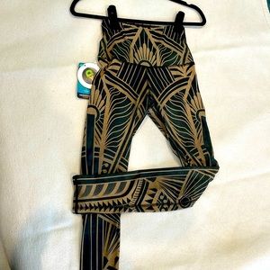 Awesome lightweight wicking long leggings for yoga or everyday wear!